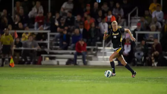 Melanie Fox. (Photo by John Fajardo/LBSU)