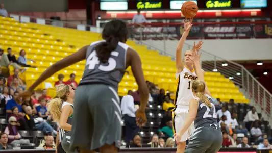 Junior Ella Clark made a career-high five 3-pointers to spark the 49ers' comeback win over Harvard. (Photo by John Fajardo)