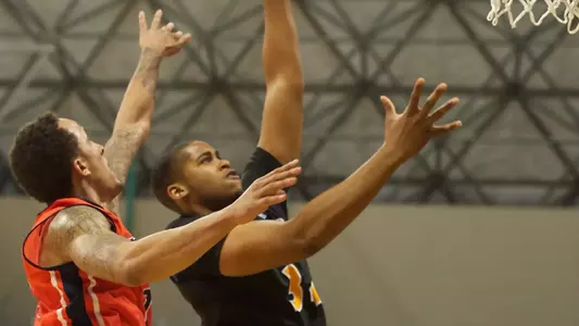 Kyle Richardson in the Big West Conference match against Fullerton at the Walter Pyramid, Long Beach, Calif., Wed., Feb. 13, 2013.