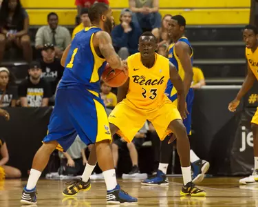 Deng Deng.  (Photo by John Fajardo/LBSU)