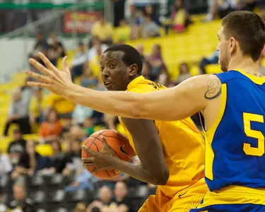Gatete Djuma. (Photo by John Fajardo/LBSU)