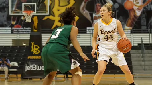 Lauren Spargo in the Big West Conference match against Hawaii at the Walter Pyramid, Long Beach, Calif., Thurs., Feb. 7, 2013.