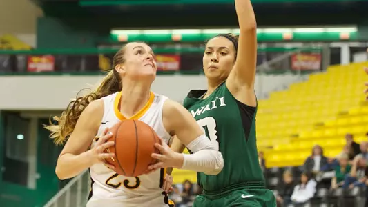 Mary Ochiltree in the Big West Conference match against Hawaii at the Walter Pyramid, Long Beach, Calif., Thurs., Feb. 7, 2013.