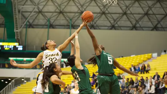 Devin Hudson in the Big West Conference match against Hawaii at the Walter Pyramid, Long Beach, Calif., Thurs., Feb. 7, 2013.