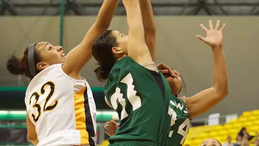 Devin Hudson in the Big West Conference match against Hawaii at the Walter Pyramid, Long Beach, Calif., Thurs., Feb. 7, 2013.