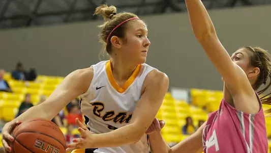 Lauren Spargo in the Big West Conference match against  Northridge at the Walter Pyramid, Long Beach, Calif., Sat., Feb. 9, 2013.