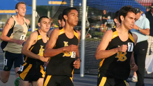 Gabe Hilbert, Cameron Ford & Arturo Trejo in the 1500m