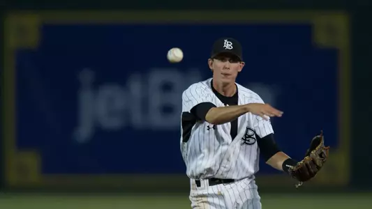 Jeff McNeil had three hits, including a double to extend his hitting streak to nine games.