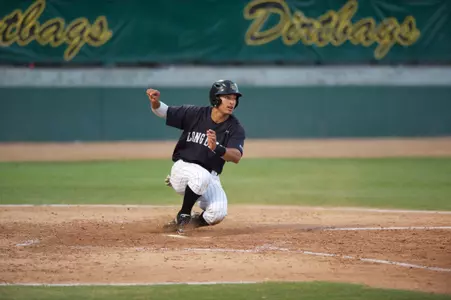 2013_05_17_Rivera_Zack_vs_LMU_001