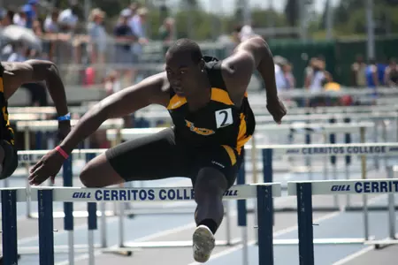 Long Beach State's Devin Hickey finished 11th overall in the 110m hurdles at the USA Junior Outdoor Championships.