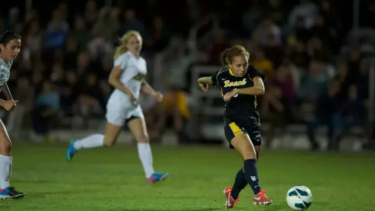 Freshman Celeste Dominguez scored the game-winning goal in the 86th minute of a 1-0 victory over San Francisco.<Br><i>(Photo by John Fajardo)</i>
