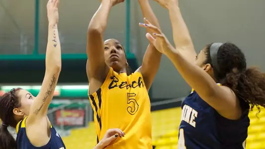 Senior Jade Wilson had 10 points and a career-high 13 rebounds in an 84-75 overtime win against UC Irvine. (Photo by John Fajardo)