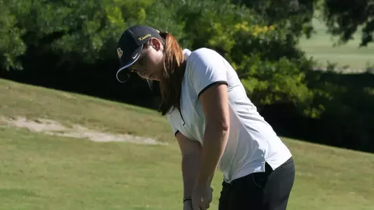 Kassidy Teare fired a 1-under-par 71 to tie for third place after the opening round at the Ron Moore Intercollegiate.  (Photo by Cameron Fuijmoto/LBSU)