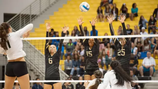 A triple block of Bre Mackie, Ashley Murray and Alex Reid