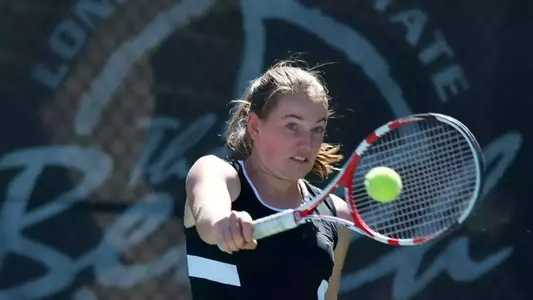 Laura Eales and the Beach continue the 2014 fall season.