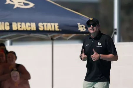 Gavin votes two thumbs up for Trees for Troops!