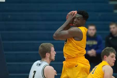 Temidayo Yussuf had 6 points and 7 rebounds in his first collegiate start.