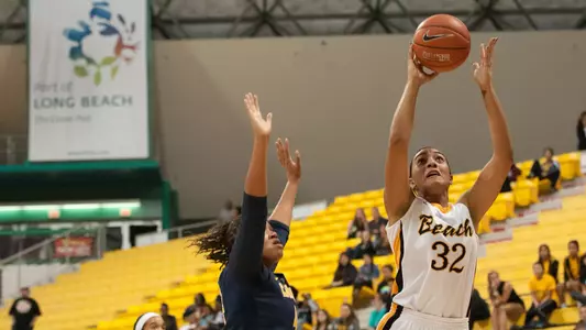 Junior Devin Hudson had 14 points and 12 rebounds in a 58-56 upset win over No. 18/17 Cal on Saturday. (Photo by John Fajardo)
