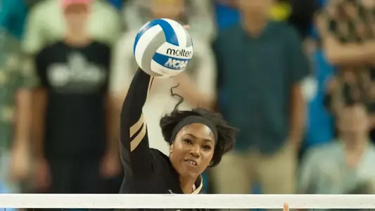 Chisom Okpala had nine kills in her final match.