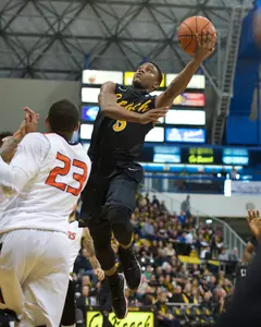 Mike Caffey finished with over 20 points for the fourth time in five games.