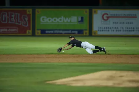 2014_02_14_Hampson_Garrett_vs_Vandy_02