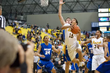 A.J. Spencer led the 49ers with 14 points and five rebounds.