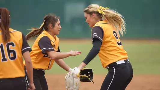 Cya Neal, Ashley Holmes