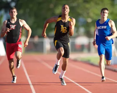 Cameron Glasgow was the 49ers' top finisher in the 200m Friday at the Mountain T's Invitational.