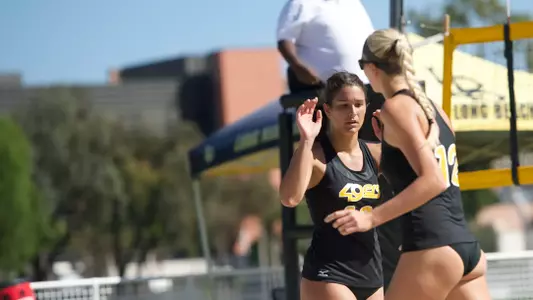 Chelsea Cabrajac, Bre Mackie