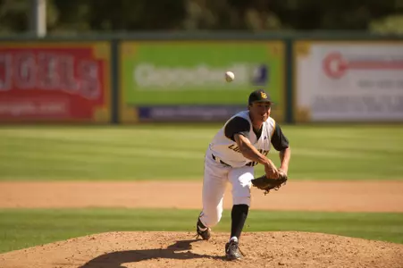 2014_03_15_Provencher_Ty_vs_IU_01