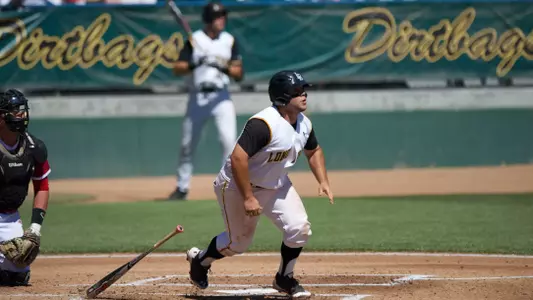 Ino Patron hit his second home run on Tuesday to extend his hitting streak to six games.