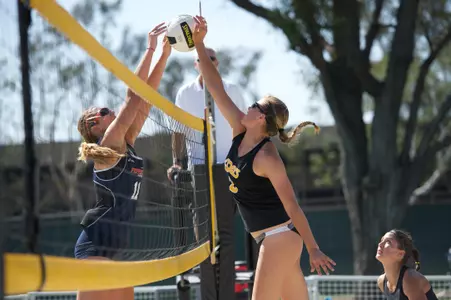 Delainey Aigner-Swesey, along with Bojana Todorovic, was 3-0 on the day in dual matches.