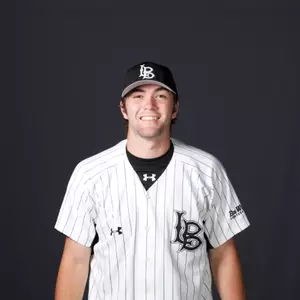 Pongs is the third Dirtbag to earn Player of the Week honors from the Big West this year.