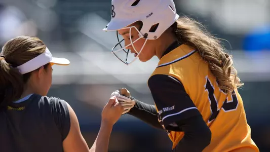 Panita Thanatharn, Sarah Carrasco