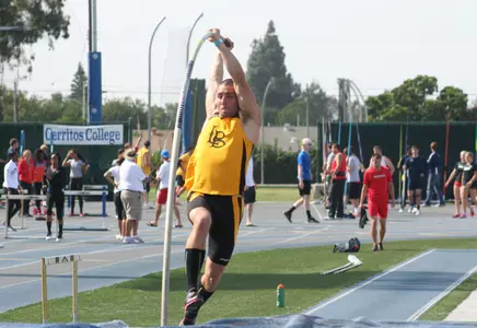 Niko Althaus cleared a personal-best 16-00.75 to finish fifth in the pole vault Saturday at the Steve Scott Invitational.