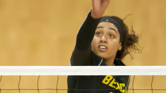 Ashley Murray had 11 blocks to complete a breakout weekend.