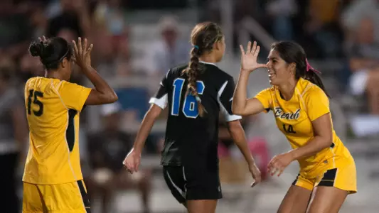 Mimi Rangel (15), Ashley Gonzales (14)