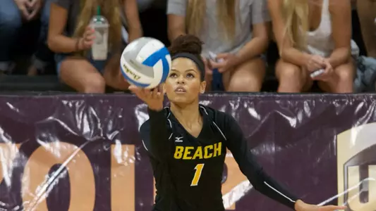 Jackson has 1,070 career digs.