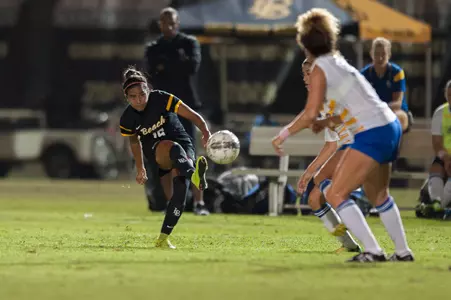 Junior Mimi Rangel registered her second goal of the season in a 2-1 loss to UC Riverside.<br><i>(Photo by John Fajardo)</i>