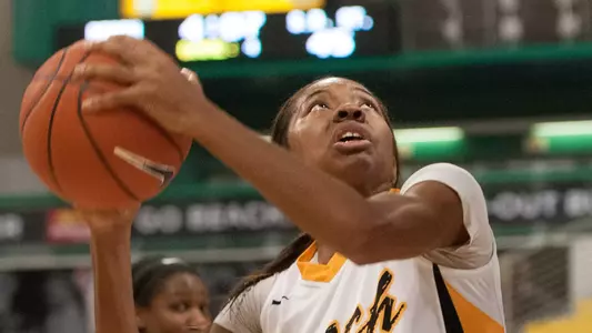 Junior Jewelyn Sawyer recorded her second career double-double with 12 points and 11 rebounds in a 47-41 win at Houston.