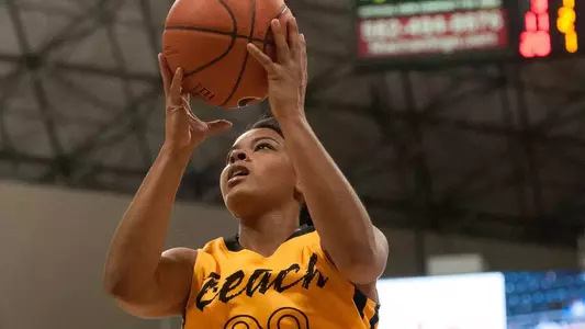 Junior Raven Benton scored a season-high 17 points in a 59-53 loss at LSU on Saturday.