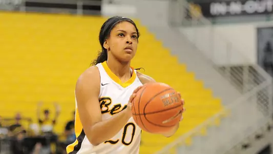 Junior Raven Benton was named the Big West Player of the Week for her effort in LBSU's two Beach Classic wins.