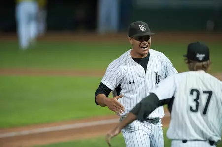 2015_02_13_Provencher_Ty_vs_UM_01