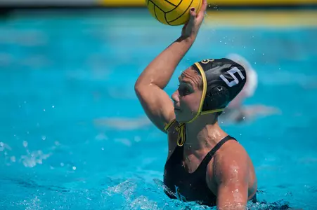 Captain Rachel Cretcher scored on a 6 versus 5 power play against Marist.