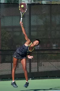 Maeva Razakasoa won her fourth match against a nationally-ranked opponent.