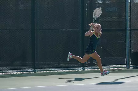Rozenberg won her 13th singles match of the dual season.