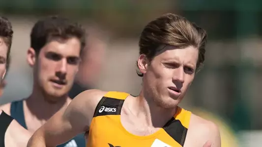 Chris Low - Photo by John Fajardo