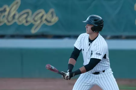 Lundquist singled in the winning run in the eighth.