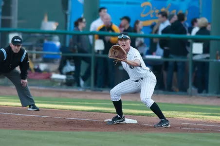 2015_05_15_Rasmussen_Luke_vs_UCD_01