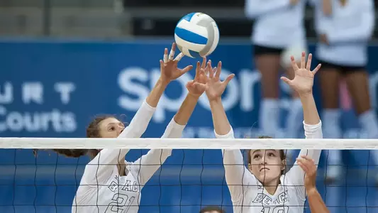 Carly Beddingfield, Hayley Benson